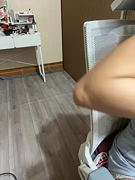 Mina048 webcam