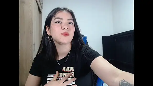 EloiseJun webcam