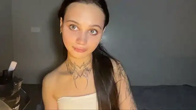 MayraLucarelli webcam