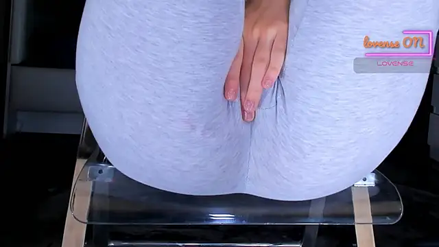 Cameltoe_squirt_inPants webcam