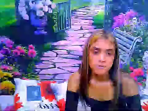 IndianPretty14u2Luv webcam