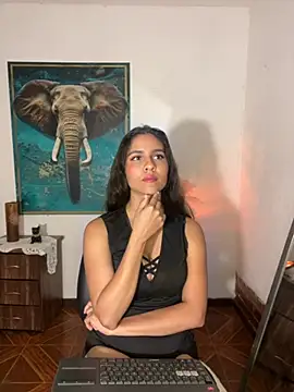 alisaa_jhons1 (F young) - tit out off+ 2finger in put pussy😈 10mn