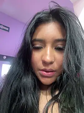 valenlopezz_ (F young) - spank ass
