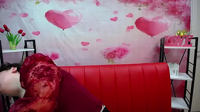 NeonilaLisova webcam