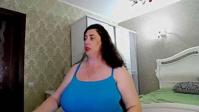 Evelyn_Shy webcam