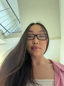 trytomakememoam webcam