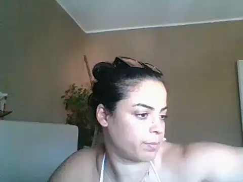 ITALIANASISIXX webcam