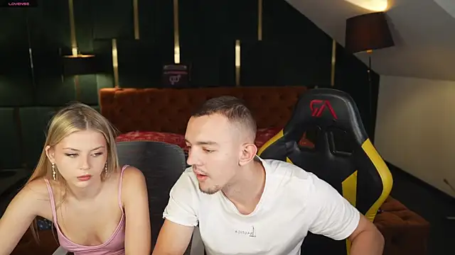 Melissa_kiss054 webcam