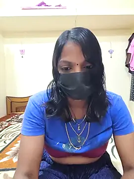 Tamil_Ishu webcam