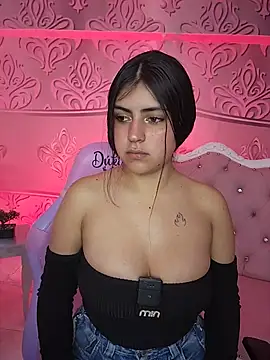 MishRaven webcam