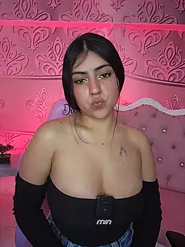 MishRaven webcam
