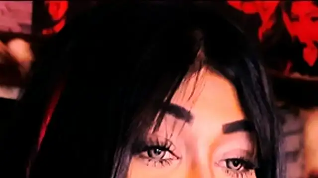indian_dreamgirl webcam