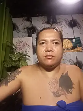 TabooSHOWgirl18 webcam