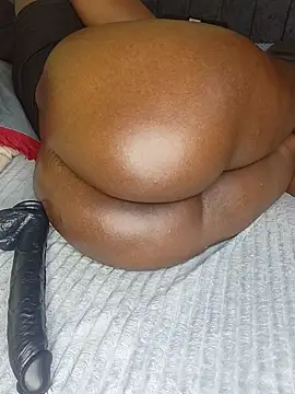 Prettyafricana webcam