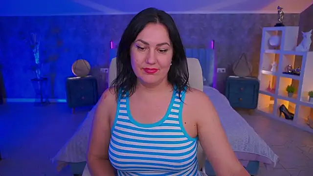 VelvetLuck webcam