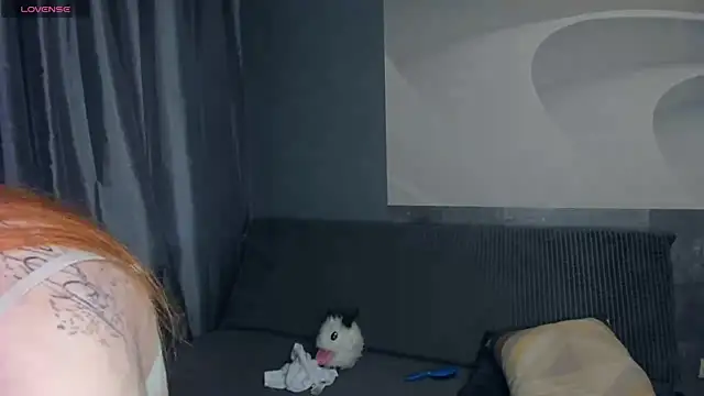 TarynPalek live sex cam