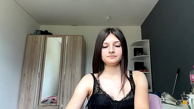 SpanishRooter webcam