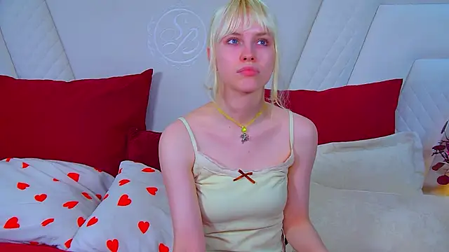 hannahhollis - HannahHollis's free webcam - UK Sex Cams