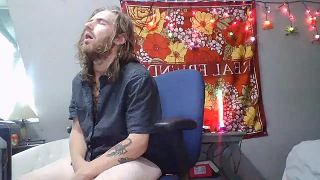 Explosive_andyy webcam