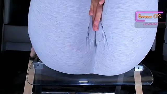 Cameltoe_squirt_inPants webcam