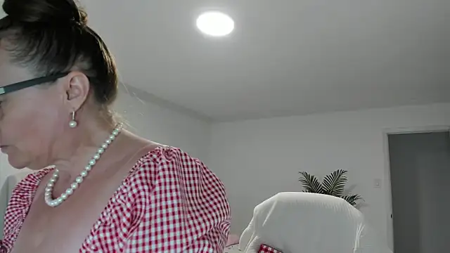 Vika73 webcam
