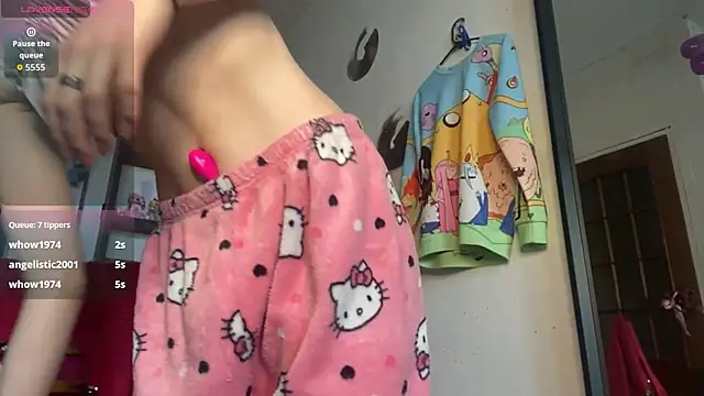 SkinnyWhiteAngel webcam