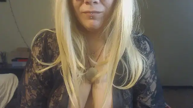 BoobliciousNat webcam