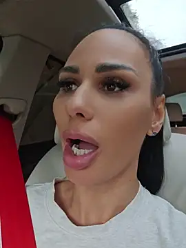 KatiaDivine webcam