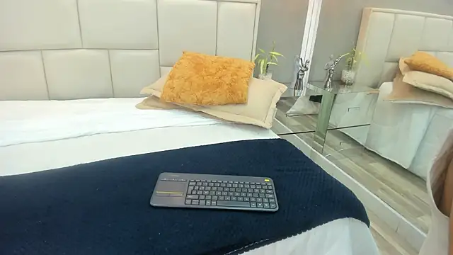 Charlie___Musk webcam