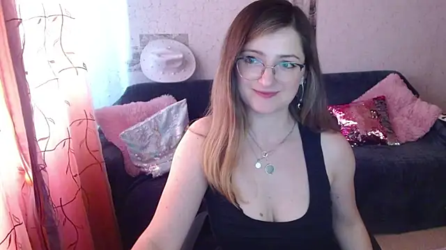 Arielsssplash live cam on StripChat