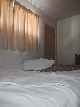 THEBEDroomdoOR webcam