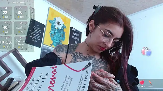 ZoeBakers_ webcam