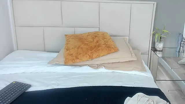 Charlie___Musk webcam