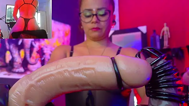 MistressSlut1 webcam