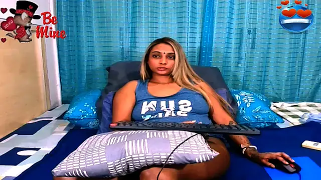 sexyindianchic webcam