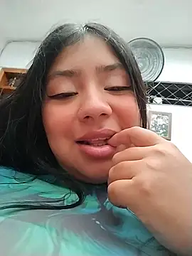 Amber_Herrera live cam on StripChat