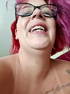 Escarlate4you_ webcam