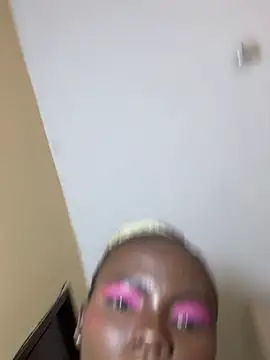 queenmila webcam
