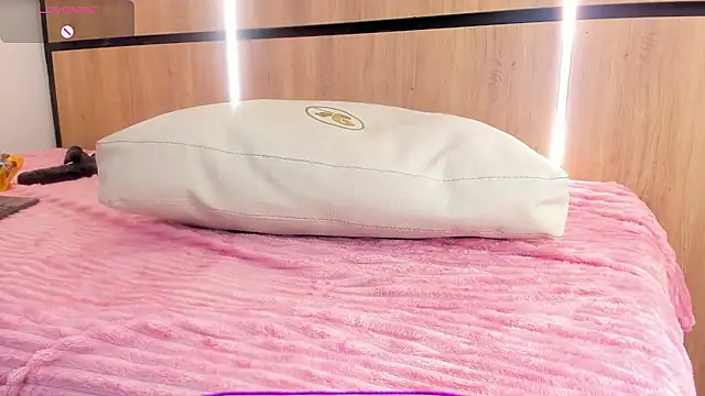 chloe_cortez webcam