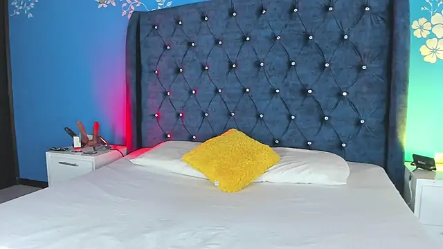 laurasmith_ webcam
