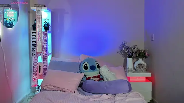 CherrySeraphine1 webcam