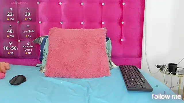 cyndycranforsquirT webcam