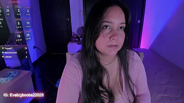 EvaBigBoobs webcam