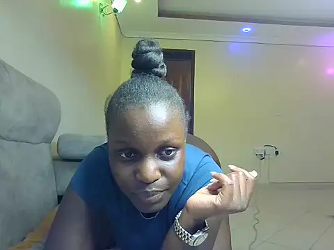 miss_curvy0 webcam