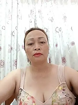 Baby-ladyboobs2026 webcam