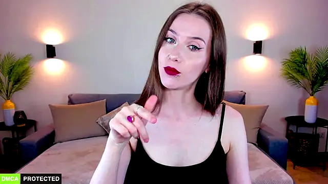 TheWoman__ webcam