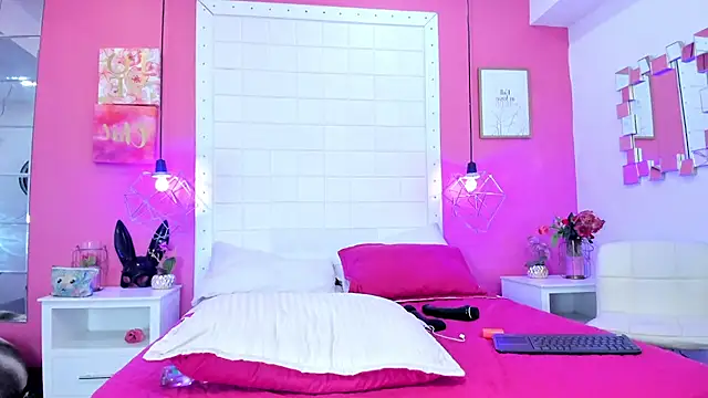 naomi_taylor27 webcam