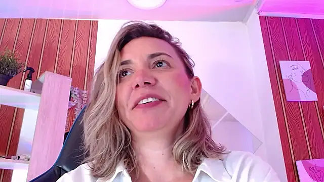 milfsecret69 webcam
