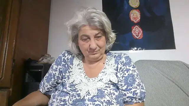 ExquisiteMature webcam
