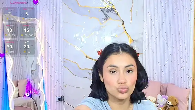 PEACHY_TAY webcam